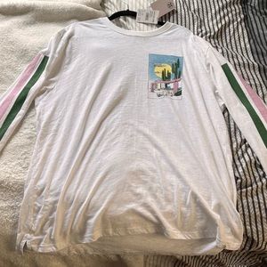 SELLING ASAP! Never worn men’s XL long sleeve SVRN desert oasis shirt.